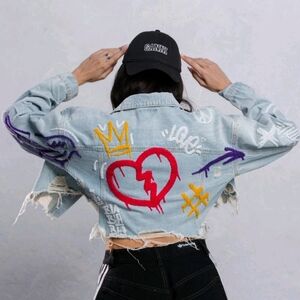 NWOT Cropped Trio Urban denim jacket!!! M/L